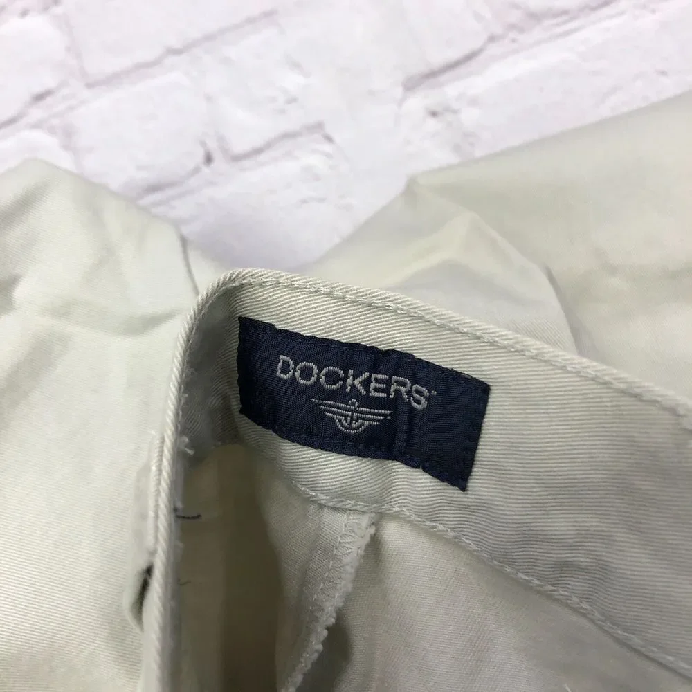 NWT Dockers Men Weathered Gab Pleated Chino Cotton Shorts Size 38 M125 -29